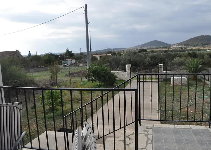 Ermioni\'S Country House